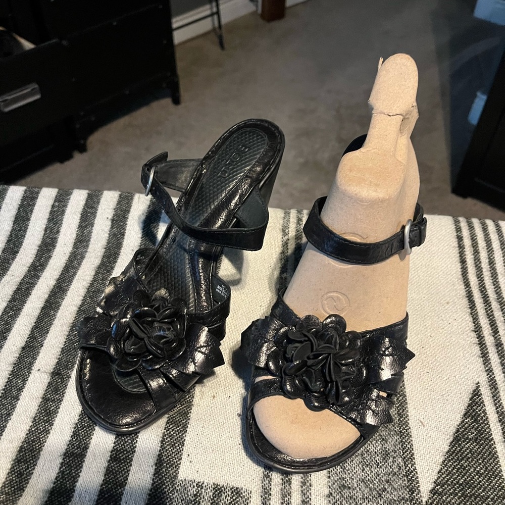 Born women's size 10 black wedges in very good used condition.